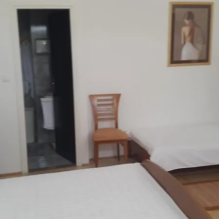 1 Omiš